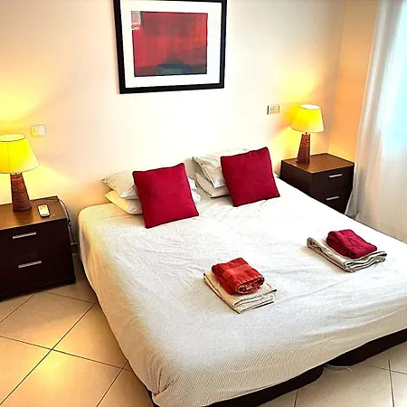 2 Bed, South Facing, Walk To & Vilamoura Marina *