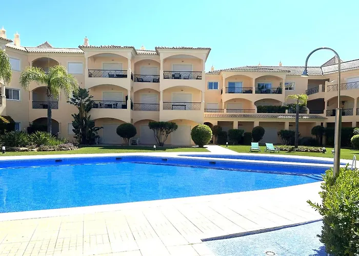 Appartement 2 Bed, South Facing, Walk To & Vilamoura Marina