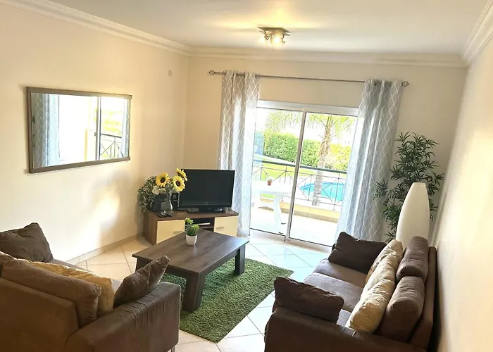 Appartement 2 Bed, South Facing, Walk To & Vilamoura Marina Quarteira