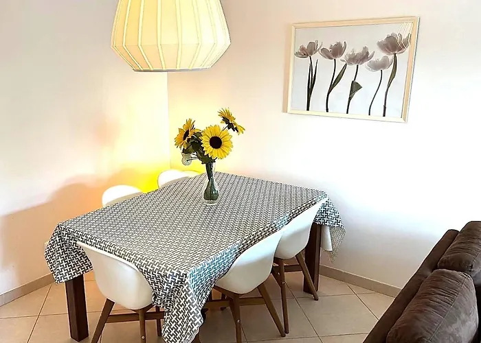 2 Bed, South Facing, Walk To & Vilamoura Marina Quarteira