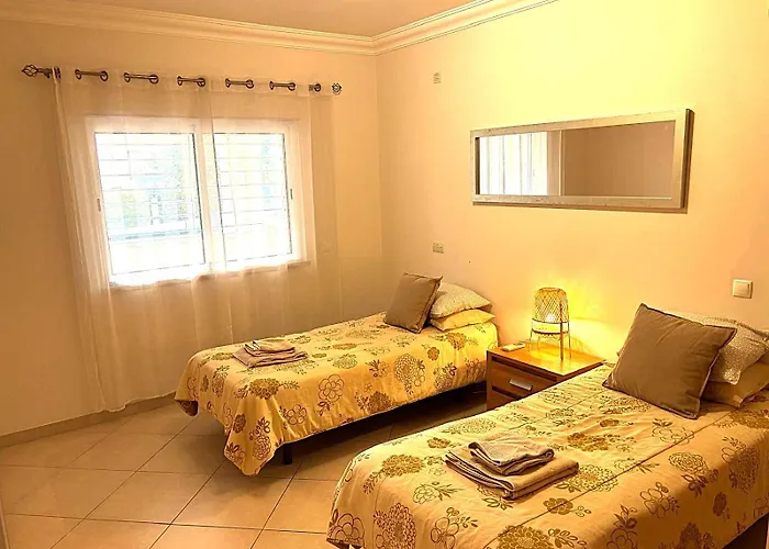 Appartement 2 Bed, South Facing, Walk To & Vilamoura Marina Quarteira